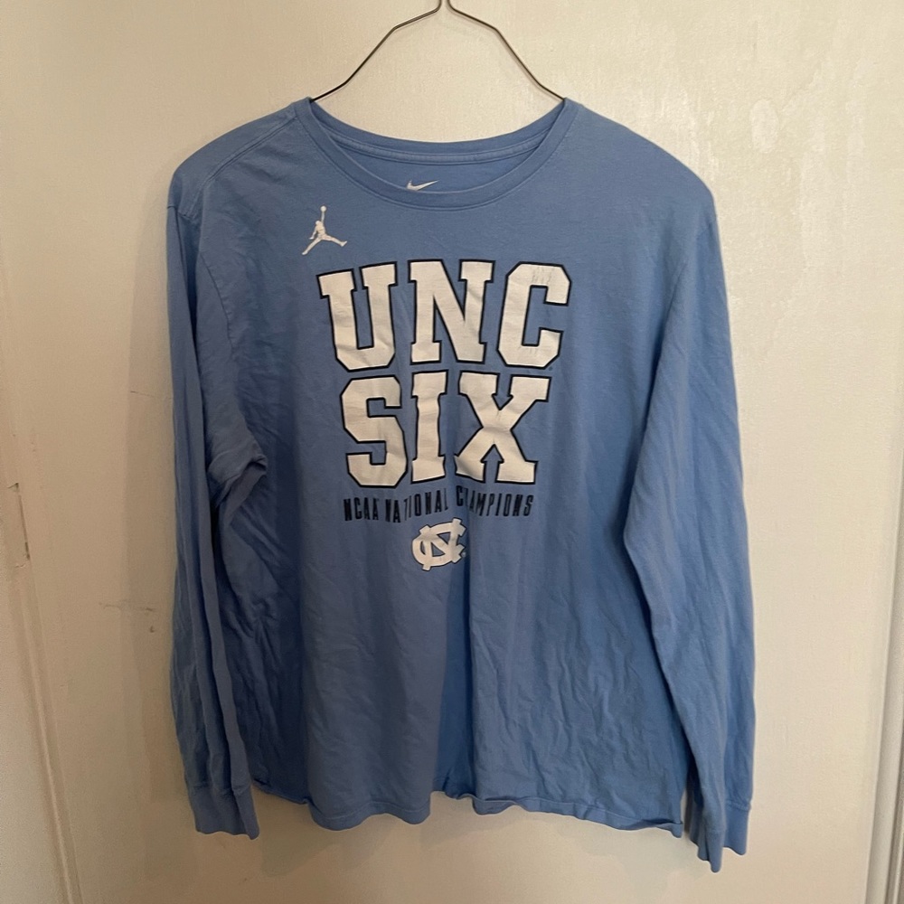 Nike Jordan UNC Chapelhill Tarheels Basketball National Chapionship Long Sleeve